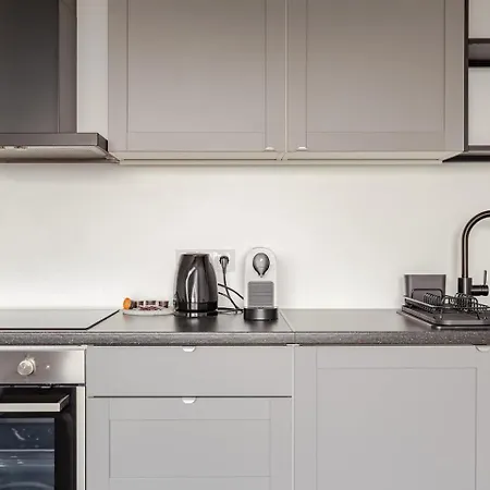 Διαμέρισμα Nook Airport Studios, 5 Min From Bts Airport Μπρατισλάβα