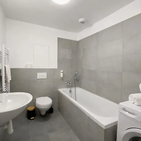 Nook Airport Studios, 5 Min From Bts Airport *