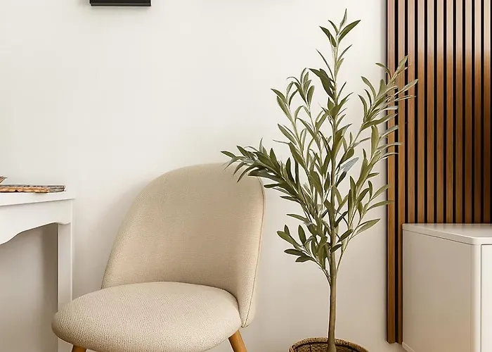 Nook Airport Studio, 5 Min From Bts Airport Appartement *