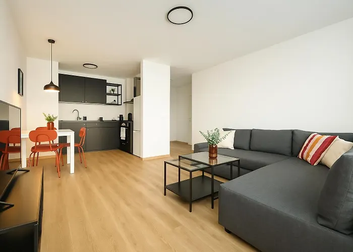 Nook Airport Studios, 5 Min From Bts Airport *