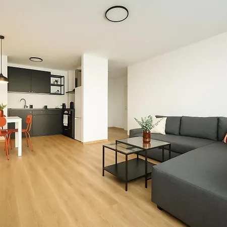 Nook Airport Studio, 5 Min From Bts Airport *